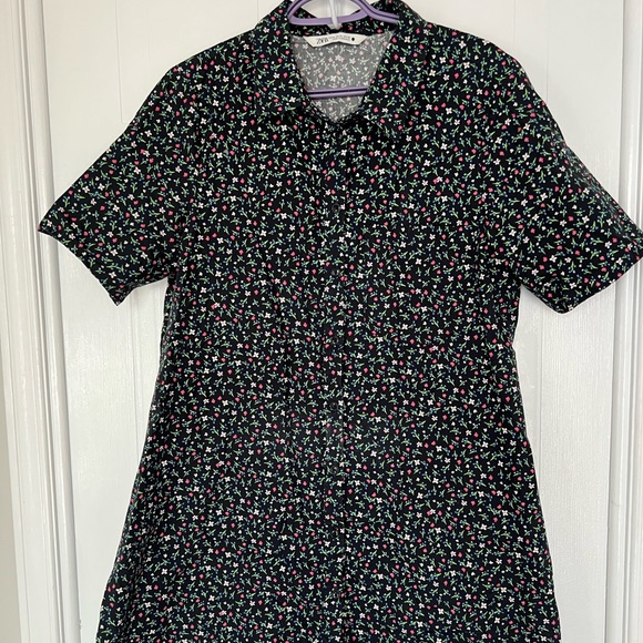 Zara floral dress - Picture 1 of 4